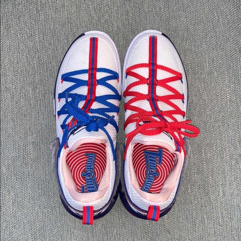 Nike lebron 17 low tune squad shoes